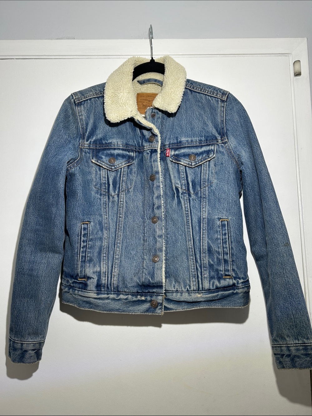 Levi's Blue Denim Jacket with Cream Sherpa Collar Adult Size XS